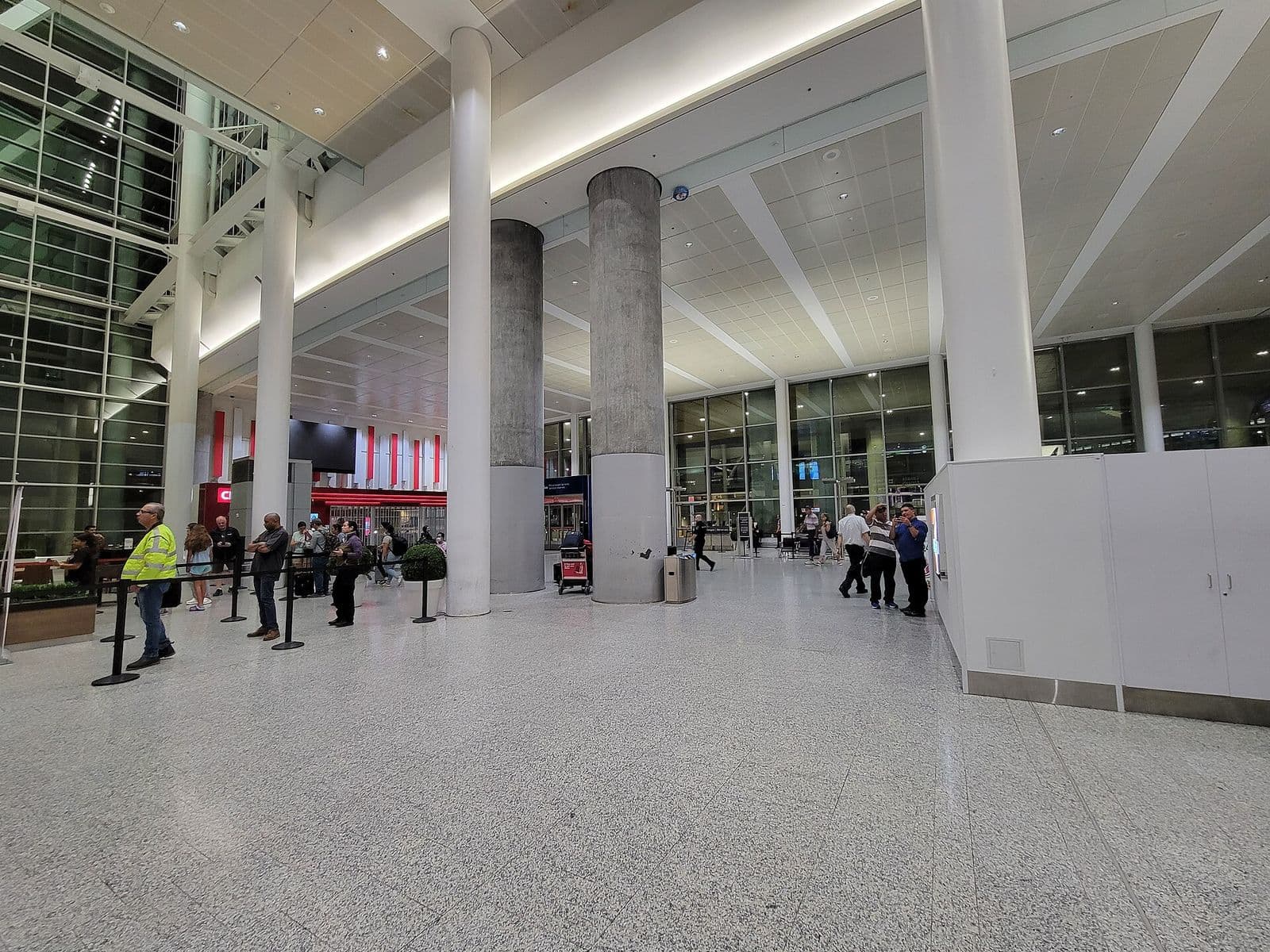 Luggage Storage at Toronto Pearson Airport (YYZ): Where to Leave Bags in T1 and T3